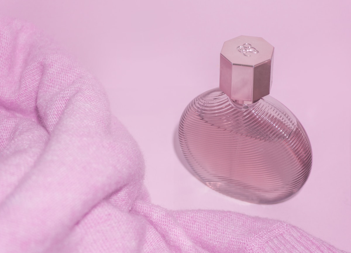 Pink Satin Eau de Parfum - Beauty Selection